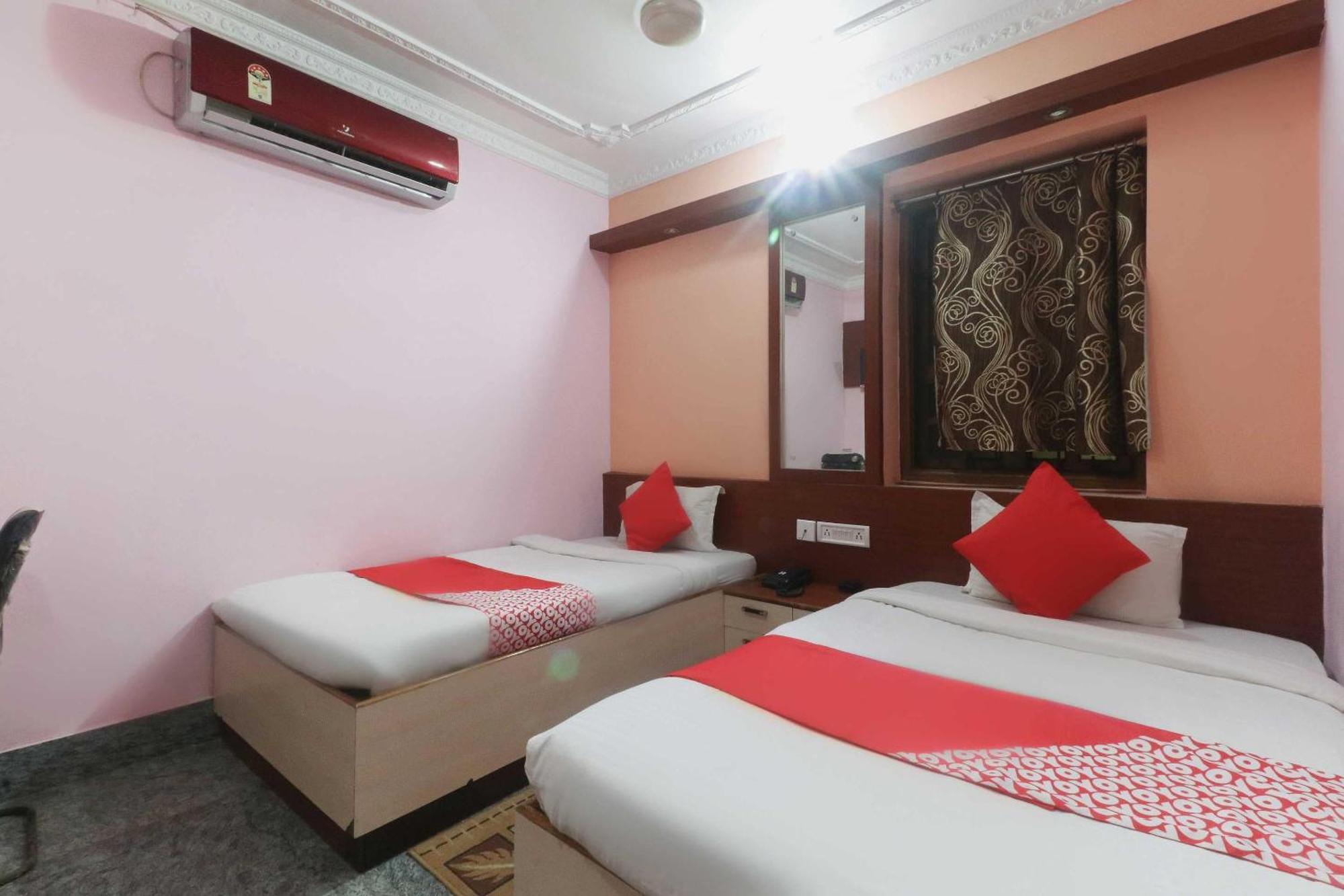 OYO 49639 Nirmala Residency Bhubaneswar Exterior foto