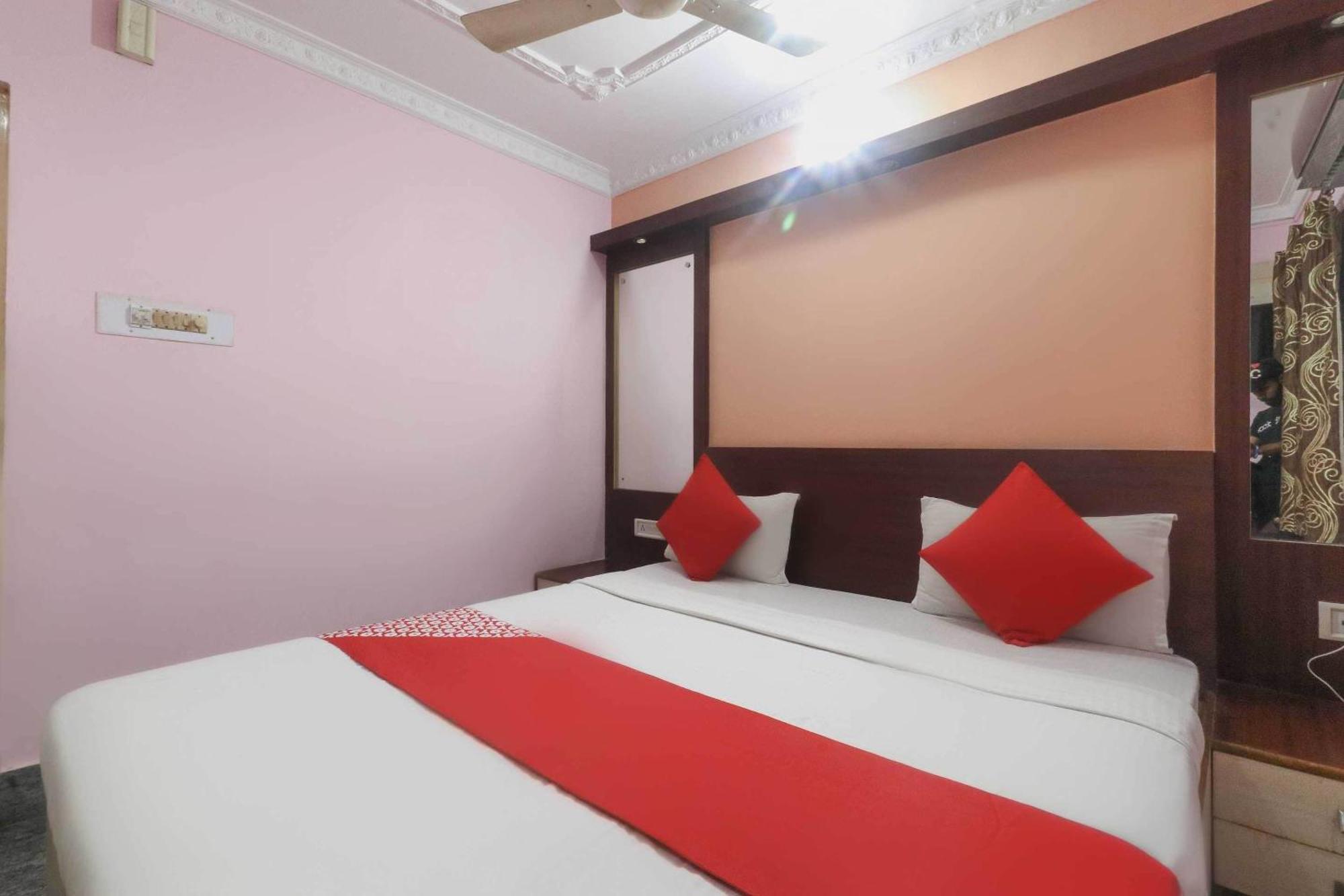 OYO 49639 Nirmala Residency Bhubaneswar Exterior foto